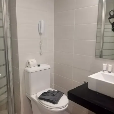 Evita Elite 4*